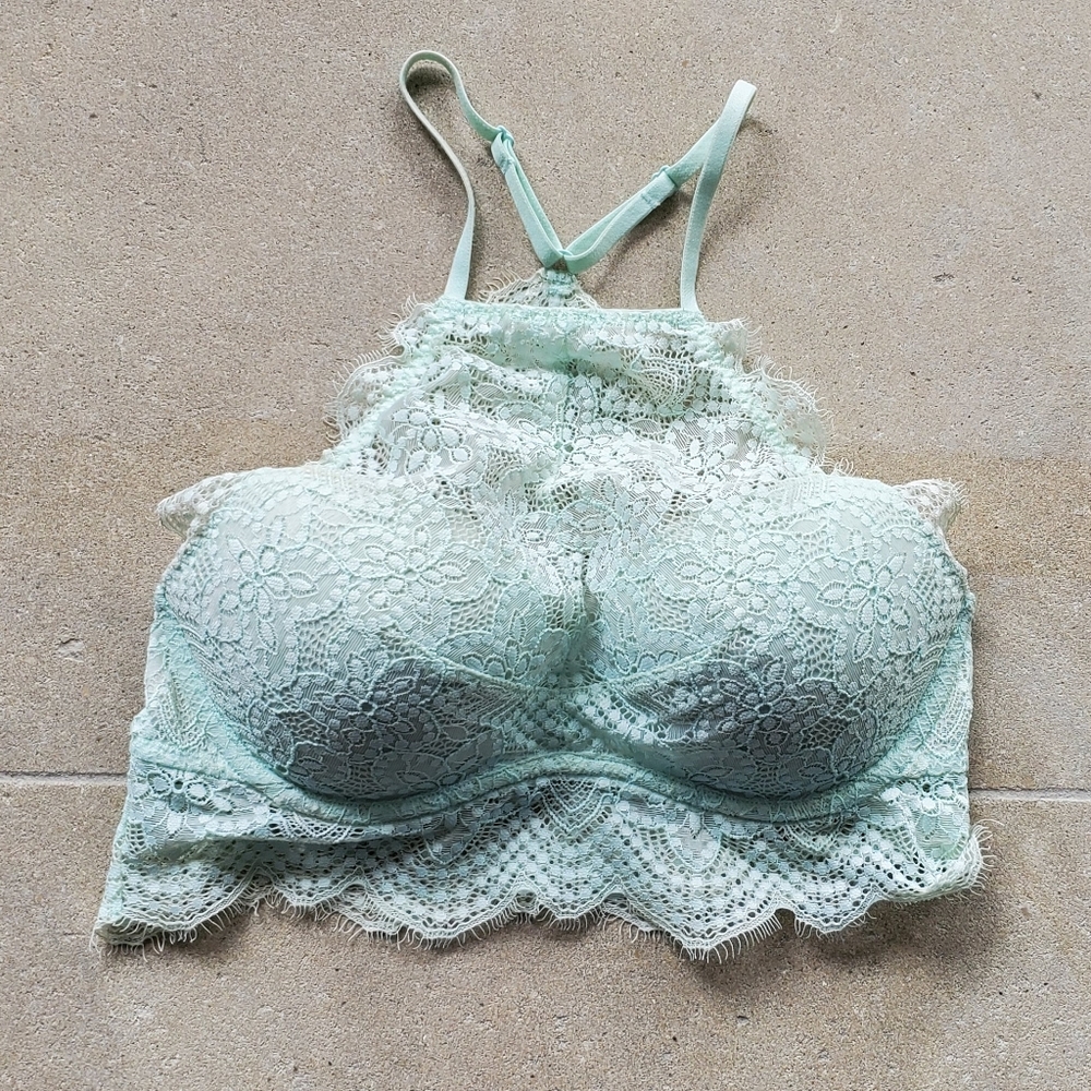VS Pink Push-Up Lace Bralette